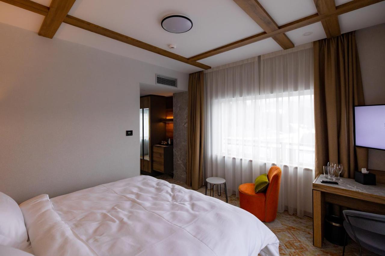 Hotel Belmont سِنايا المظهر الخارجي الصورة