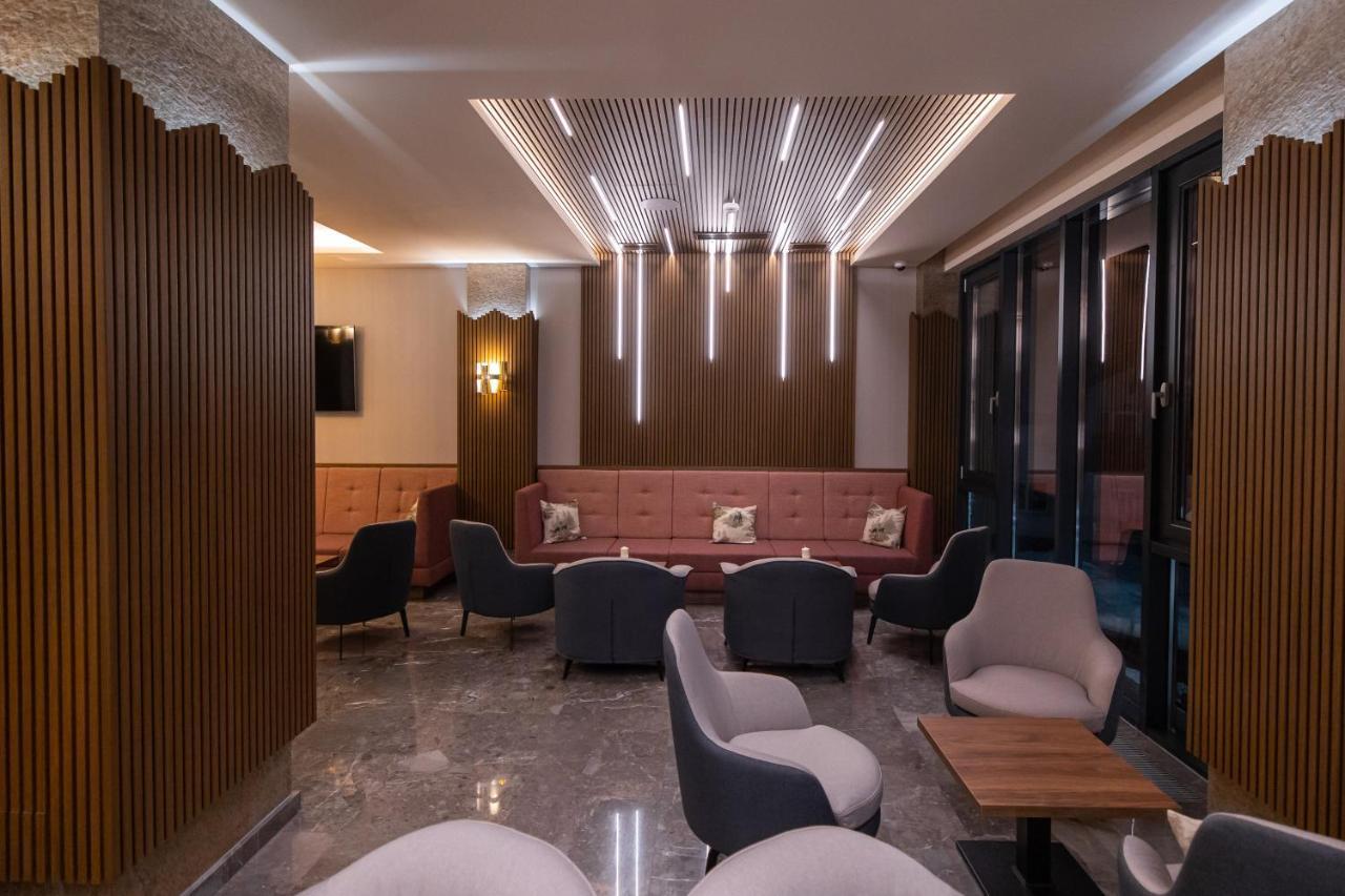 Hotel Belmont سِنايا المظهر الخارجي الصورة